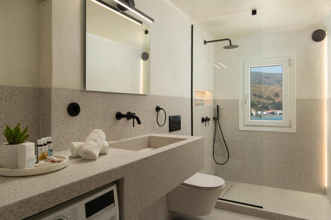 Istion Andros Luxury Suites Εξωτερικό φωτογραφία