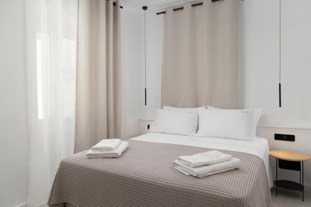 Istion Andros Luxury Suites Εξωτερικό φωτογραφία