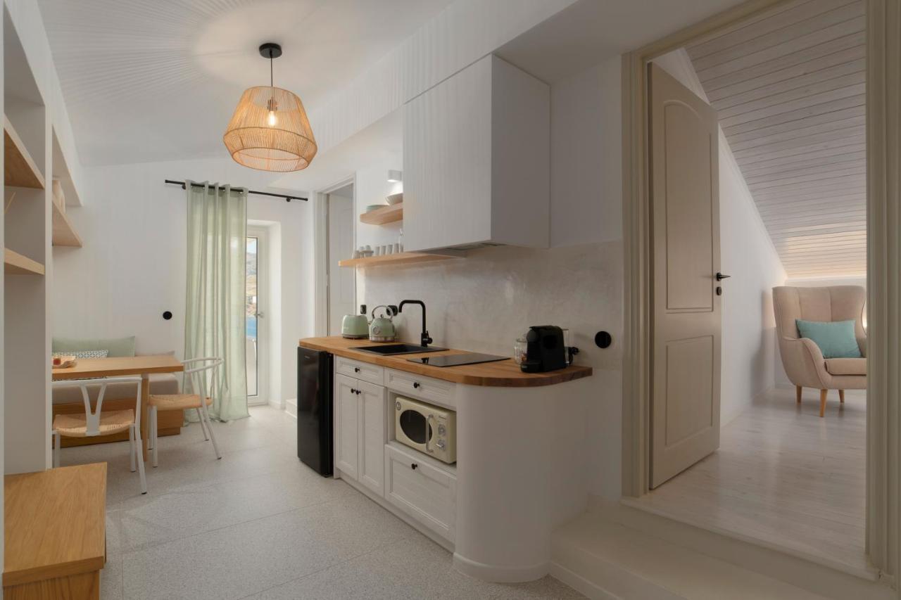 Istion Andros Luxury Suites Εξωτερικό φωτογραφία