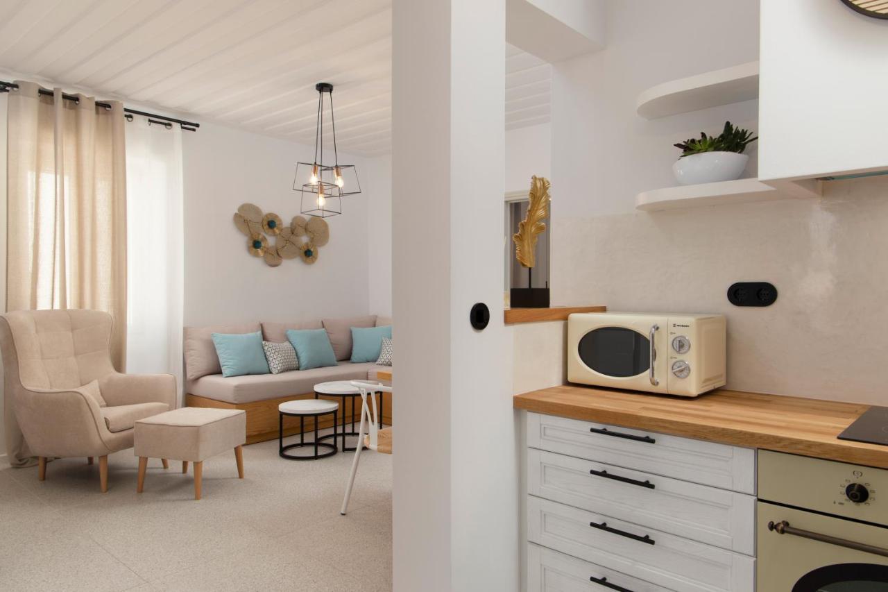 Istion Andros Luxury Suites Εξωτερικό φωτογραφία